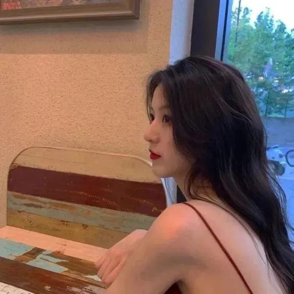 长脚女佣